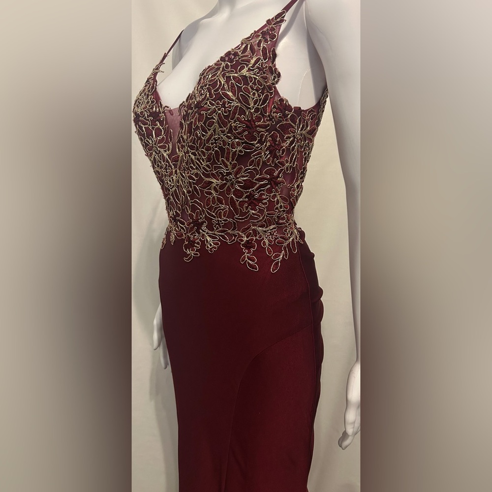 Let’s Sz XS Elegant Burgundy Dress Gold Embroidery Whimsigoth Romantic Dark Goth - Picture 5 of 14